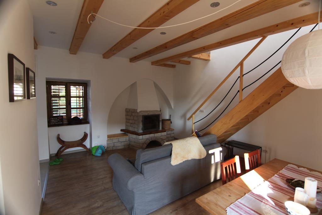 Holiday Home Kuca Na Moru Kornic Ngoại thất bức ảnh