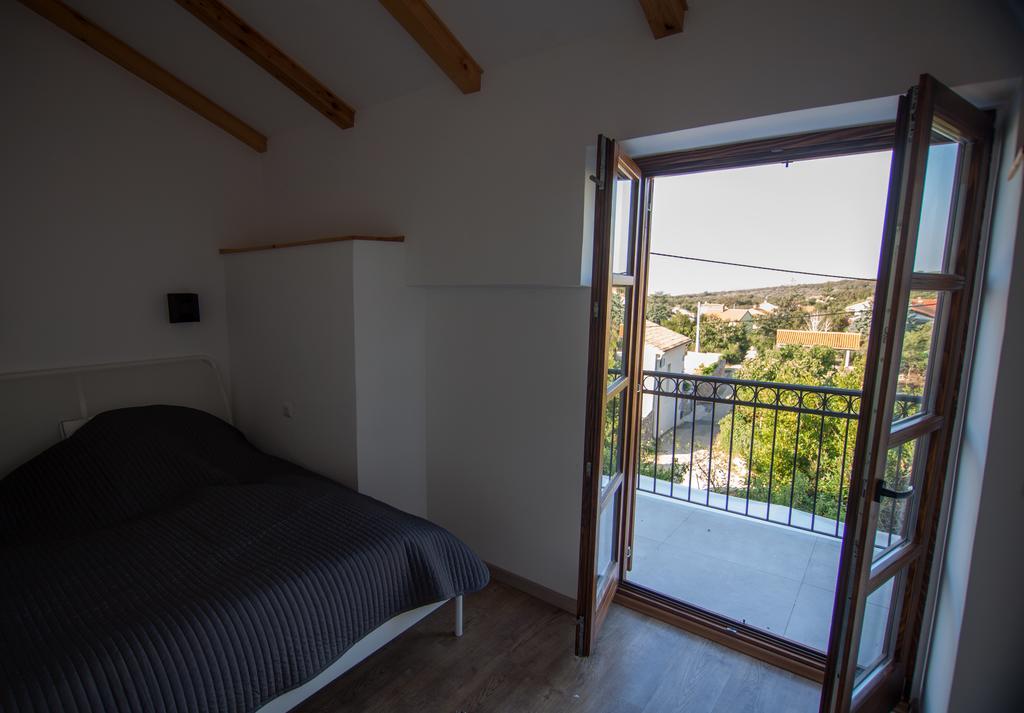 Holiday Home Kuca Na Moru Kornic Ngoại thất bức ảnh