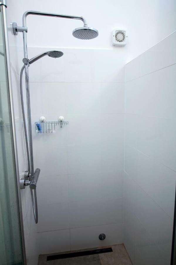Holiday Home Kuca Na Moru Kornic Ngoại thất bức ảnh